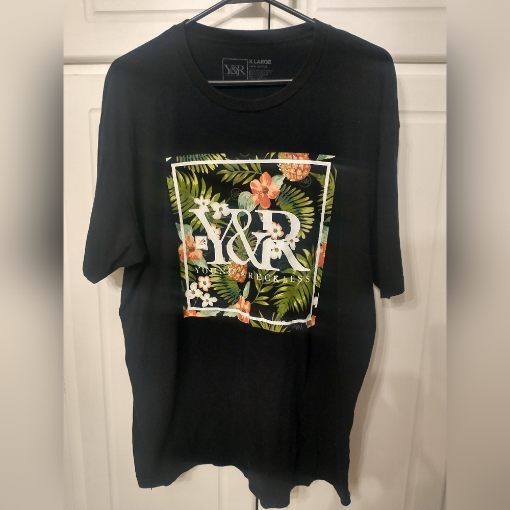 Young and reckless black t shirt xl